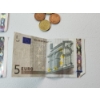 Image 8 : Lot of Assorted Foreign Currency: Euro Banknotes and Coins