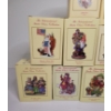 Image 2 : The International Santa Claus Collection - 9 Figurines