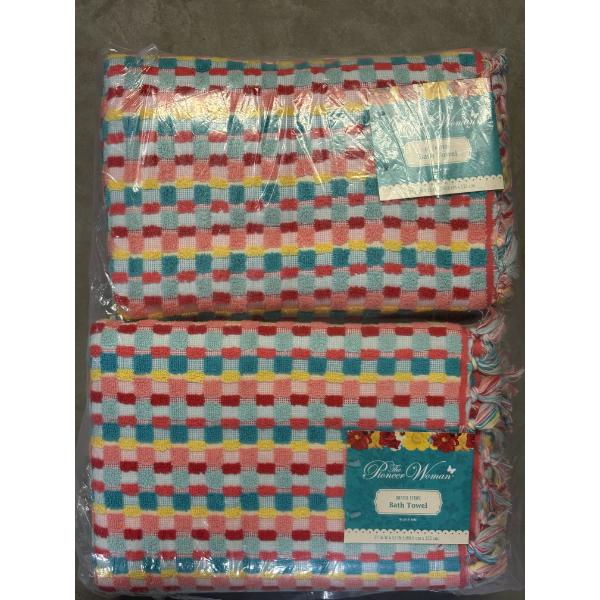 Brand New - Pioneer Woman Dotted Stripe Bath Towels - Pack of 6 - 27 in x 52 in