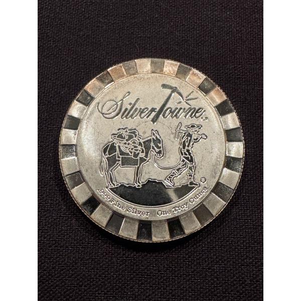 Silver Towne Poker Chip Stackable .999 Fine Silver Troy Ounce Coin - Mint Condition - Great Coin