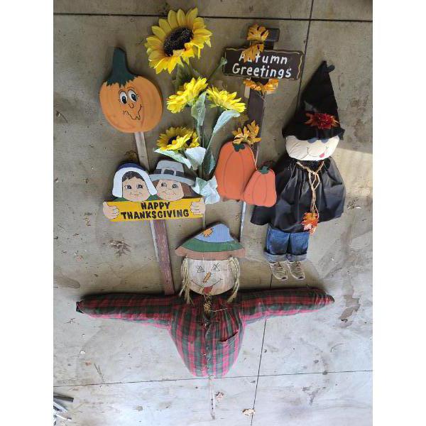 PICKUP IN CANTON - Great Collection Of Outside Fall Decor Including Large Scarecrow, Life Size Trick
