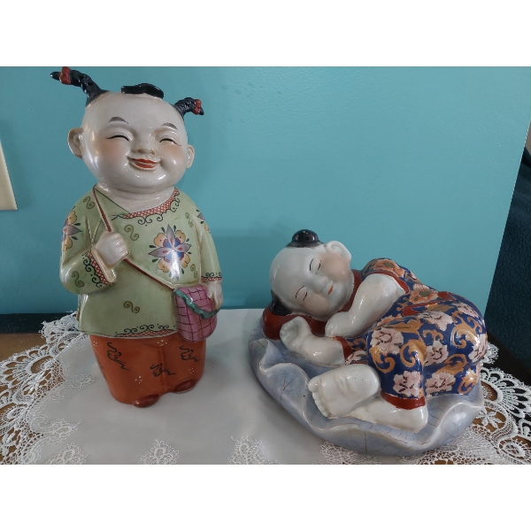 2 Pc Chinese Porcelain Figures As Shown - Excellent 13" Tall
