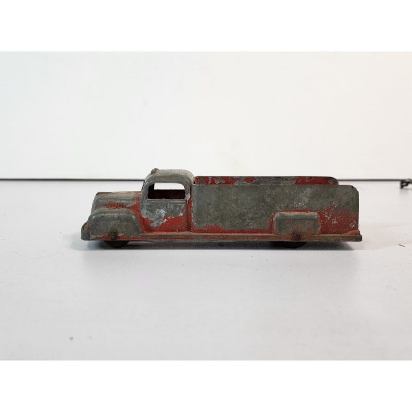 Vintage 1040-1950's Tootsie Toy 6in Metal Toy Truck
