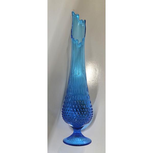 Excellent Condition Extraordinary Fenton Glass 22.5'' Hobnail Vintage Colonial Blue Swung Vase 
