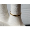 Image 5 : Lovely 10K Yellow Gold Ring With Small Clear Stone ~ SIZE 7.5 ~ Weighing 1.5 Grams