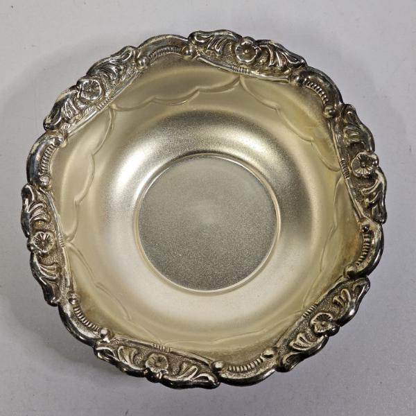 Vintage Embossed Floral Rim Solid Far East Export Silver Nut Bowl 5.5" - 90.2 g