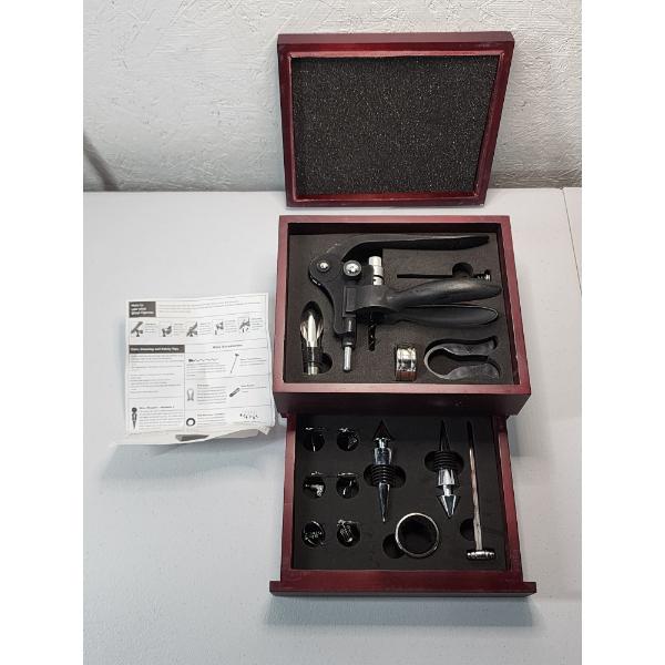 Nice Wine Opener Set With Accessories in Wooden Box