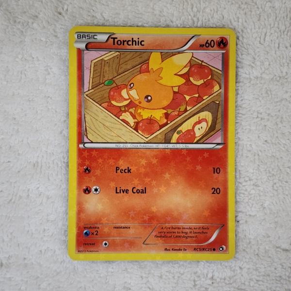 Torchic RC5/RC25 Unique Holo Radiant Collection Pokemon Trading Card