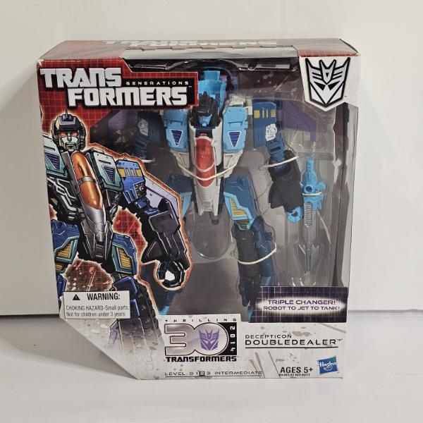 Transformers Generations Thrilling 30 Voyager Class Decepticon Doubledealer Action Figure