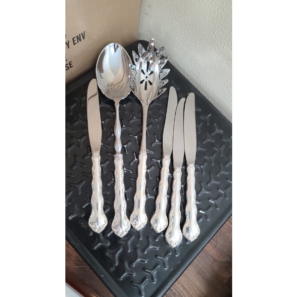 Sterling Silver Handled Reed & Barton Serving Utensils - Weight: 544.311g