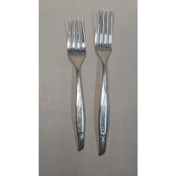 (2) Sterling Silver Forks - Total Weight: 97.6g