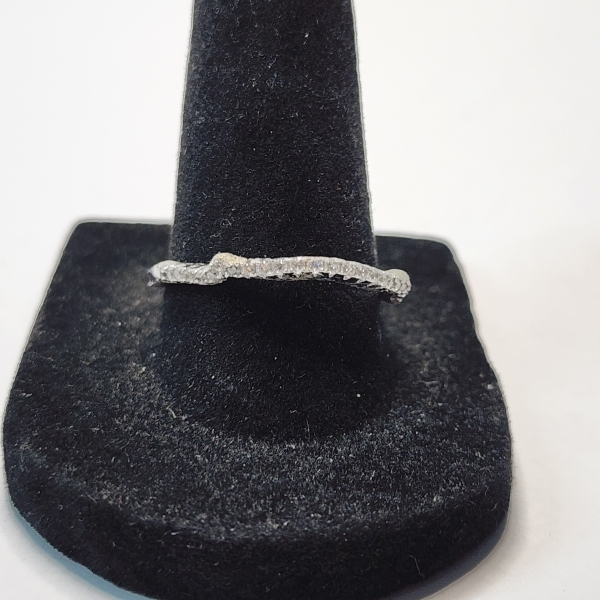 Sterling Silver Ring - Size ~9 - TW: 1.6g