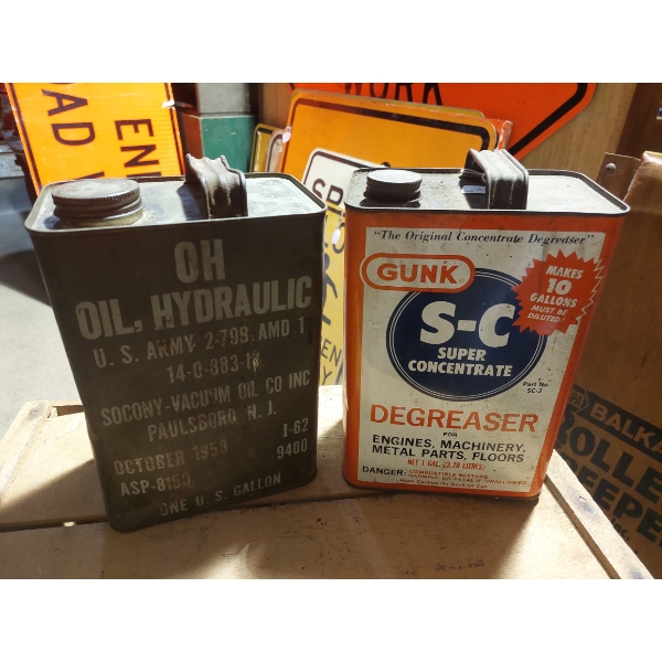 2 Pcs - 2 Gal Gunk (Full) - OH Hydraulic Oil Container (Empty) 