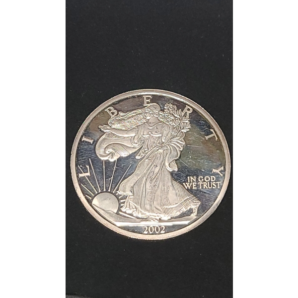Incredible 1/2 LB .999 Fine Silver Eagle Round - Dated 2002!