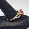 Image 2 : Gorgeous 10K Yellow Gold Ring with Red Heart Gemstone - Size 10 - Total Weight: 2.8g