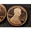 Image 3 : Lot of Two .999 Fine Copper AVDP Ounces in Protective Cases - 2009 & 1909-S VDB Penny DESIGNS!