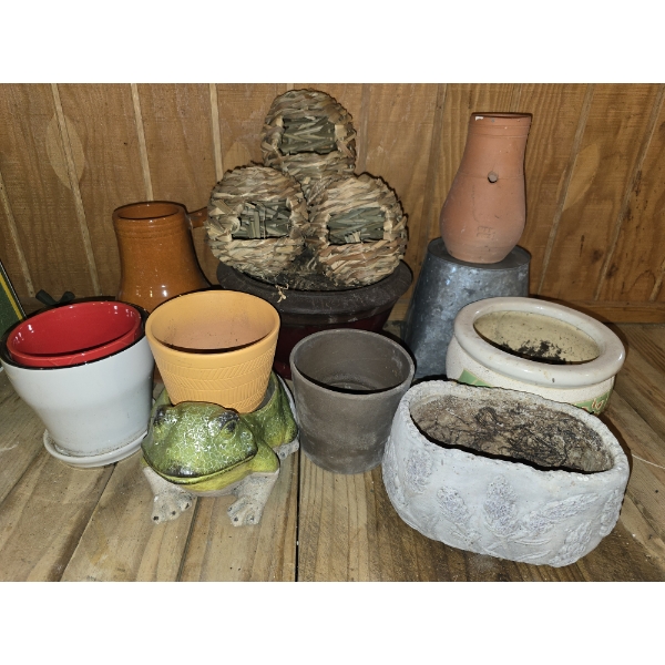 14 Planters - Assorted Sizes