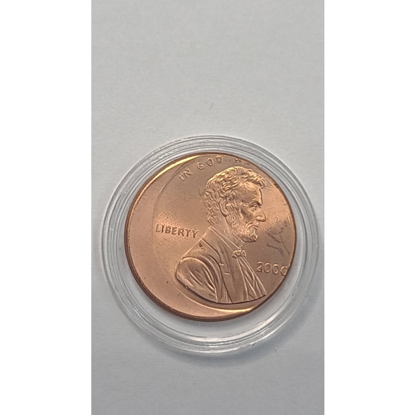 2000 Lincoln Memorial Cent With Off-Center Strike Error In Coin Capsule