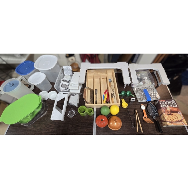 Huge Kitchen Bundle incl Food Storage, Utensils, Food Chopper and More