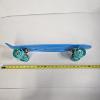 Image 2 : 22" Blue Plastic Cruiser Skateboard With Teal Light Up LED Wheels
