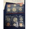 Image 5 : U.S. Mint Uncirculated sets in envelopes - 1975 (2)- 1989 - 1988 (3) - 1972 - Missing Dimes 