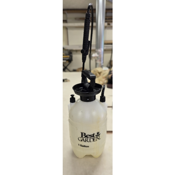 Best Garden 1 Gallon Pump Sprayer
