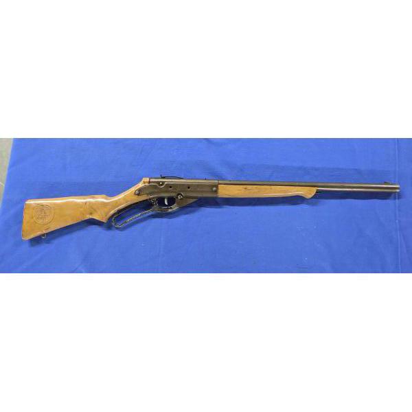 Vintage Daisy "Eagle" Model 98 1960's 36'' BB Gun 