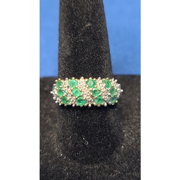 10K Gold Emerald And Diamond Cluster Ring - Size 7 - Weight: 3.1g