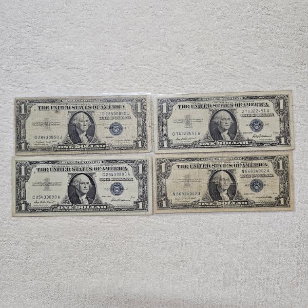 Four United States One-Dollar Silver Certificates FV: $4.00