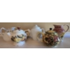 Image 1 : 2 Pitchers and 3 Teapots - Tallest 8.5"