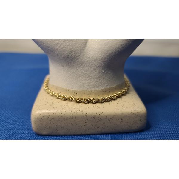 10K Gold Twisted Rope Necklace - Weight: 1.7g