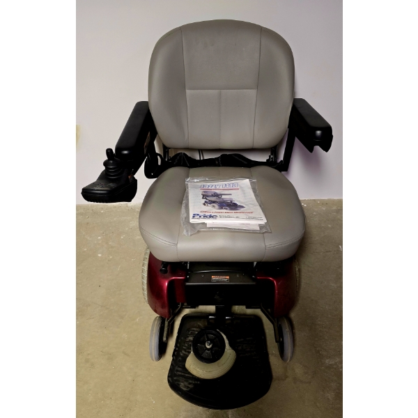 Jazzy 1113 Electric Wheel Chair - Needs New Back Wheels and New Battery - Does Not Run Currently