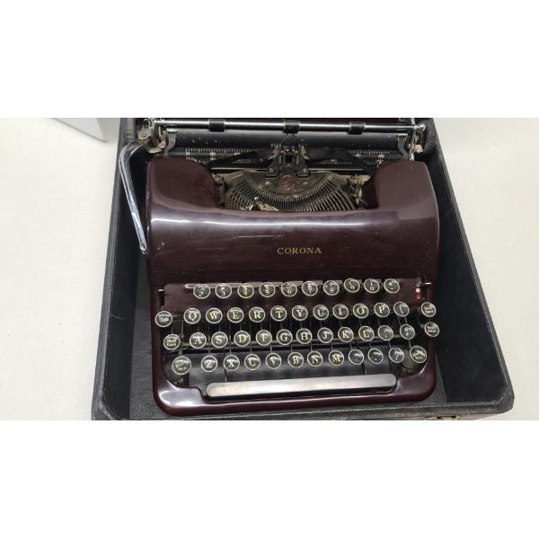 Vintage Smith Corona Silent Manual Typewriter In Case *Untested* 