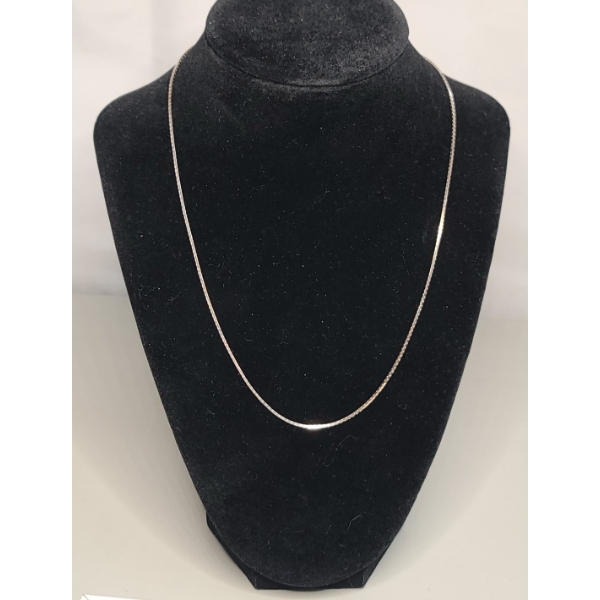 Sterling Silver 18" Necklace - Weight: 3.4g