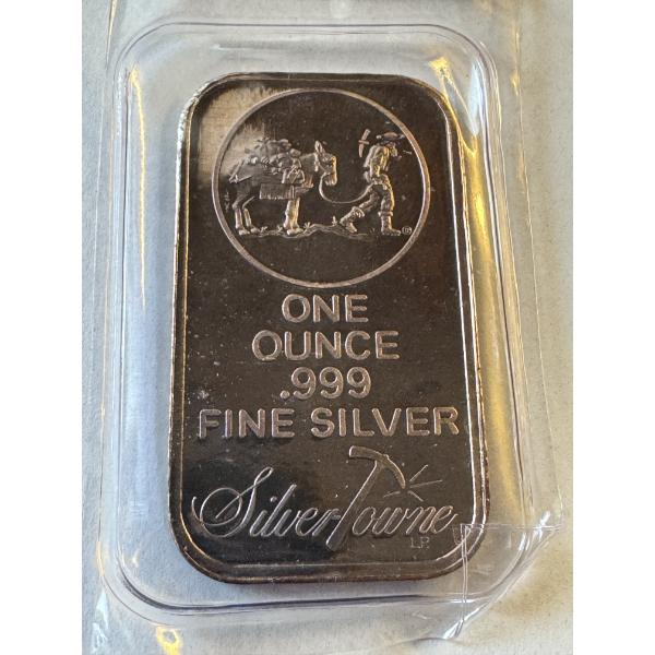 Silver Towne One Ounce .999 Fine Silver Bar - Excellent Condition