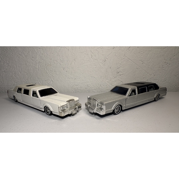Lot of 2 Vintage Majorette 1:32 Scale Diecast Models of Lincoln Stretch Limousines