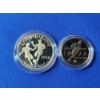 Image 2 : World Cup USA 1994 Commemorative Coin Proofs: 90% Silver Dollar & Clad Half Dollar