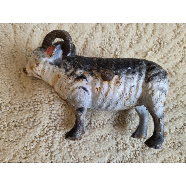 *Pick Up At Mantua Home-No Shipping Available* Superb Vintage 5.5'' Cast Iron Ram Coin Bank With Ori