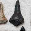 Image 3 : EARLY AMERICAN! Antique Assortment of Native American Stone Artifacts including Arrow/Spear Heads