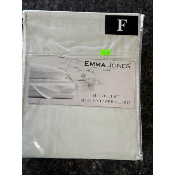 Emma Jones Home Full Size Sheet Set - Brand New In The Package 