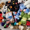 Image 3 : Large Tote Filled With Beanie Babies & Collectible Plushes