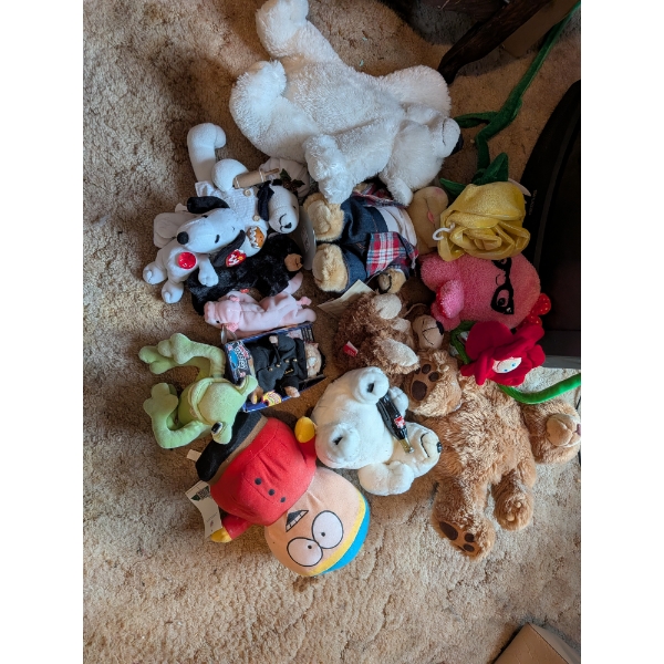 Big Tote Full Of Clean Stuffed Animals