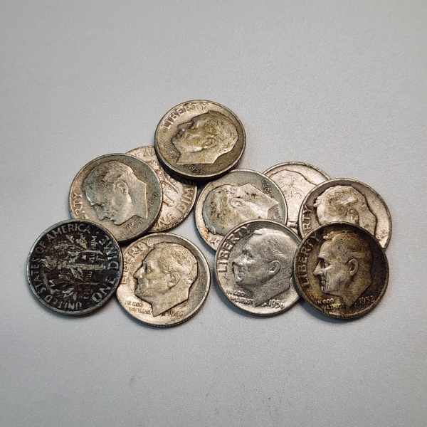 Lot of 10 Assorted Years United States 90% Silver Roosevelt Dimes - Face Value: $1.00