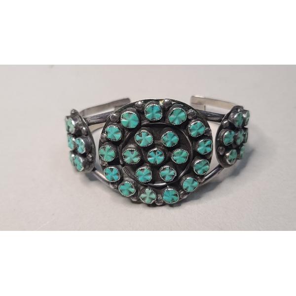 Vintage Sterling Silver Native American Zuni Cuff Bracelet With Carved Turquoise - Weight: 35.6g