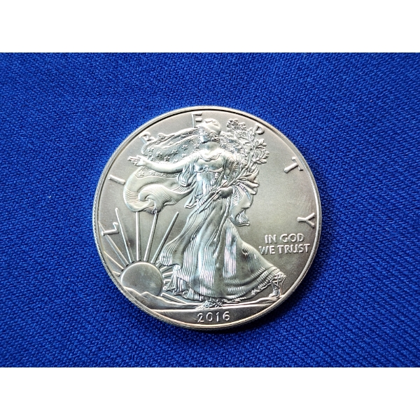 2016 $1 American Silver Eagle 1 oz. Fine Silver 