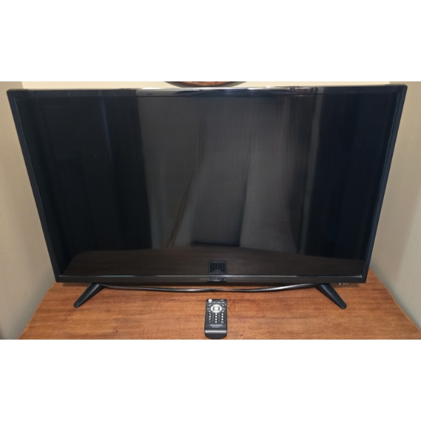 32" Insignia TV with Remote - Works