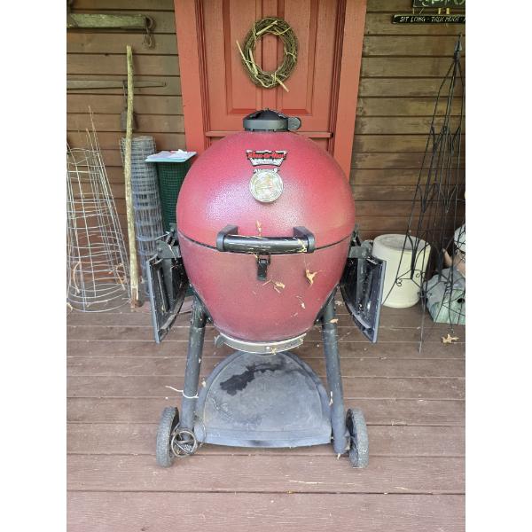 King Griller by Char Griller "Akorn" Grill on Mobile Stand with 2 Side Shelves - 50" Tall 22" Dia.