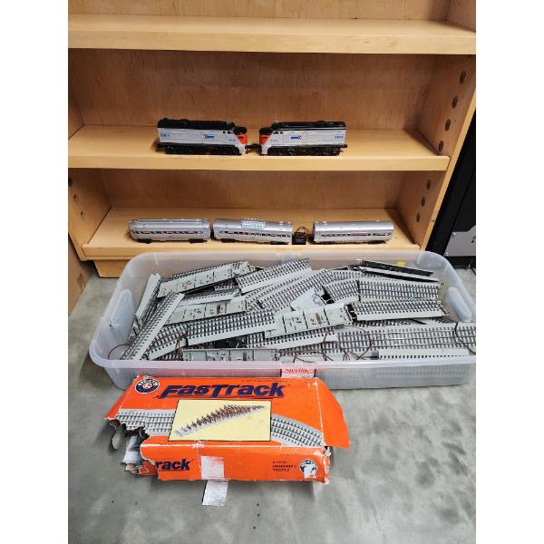 Large Tote of Train Tracks, 5 Lionel Train Cars, FastTrack Graduated Trestle