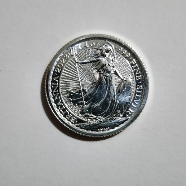 2023 Britannia 1/4 OZ .999 Fine Silver Round in Great Condition!