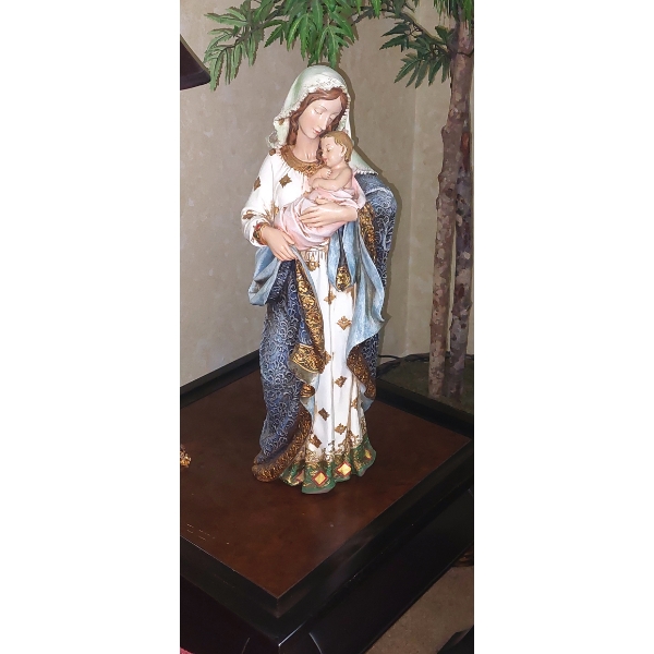 23" Tall Statue Of Virgin mary Holding Baby Jesus - Perfect Condition - Heavy!